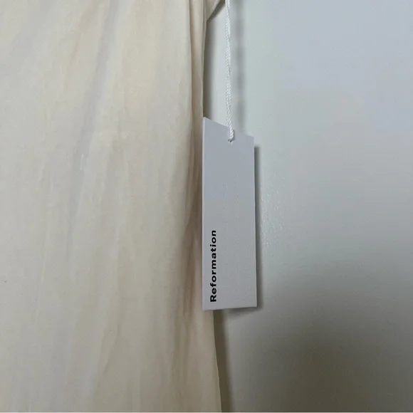 NWT Reformation Nya Velvet Maxi Dress Size‎ Medium - Picture 3 of 6